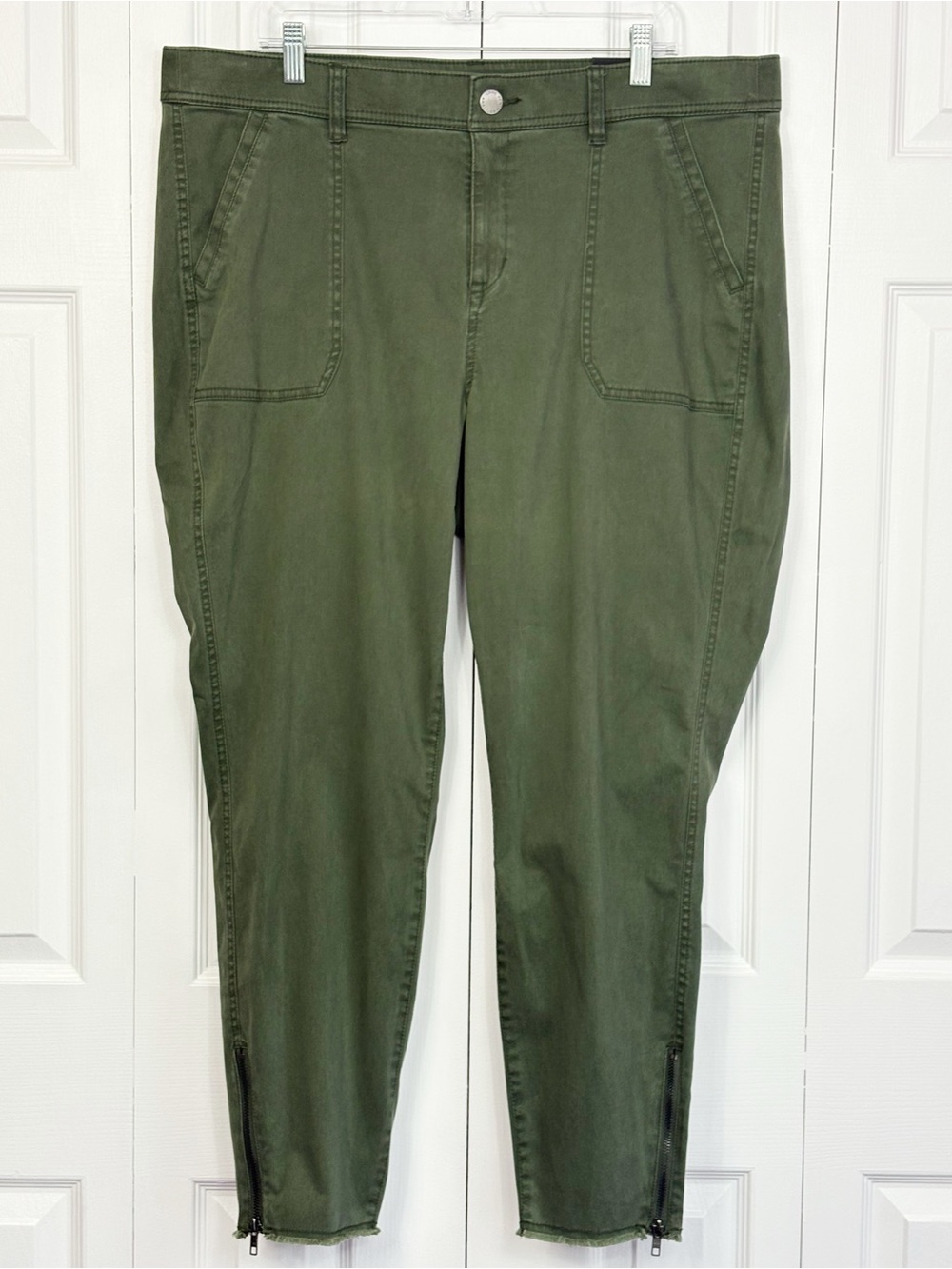 NWT Lane Bryant Green Stretch Denim Mid-Rise Skinny Zip Hem Ankle Jeans 20